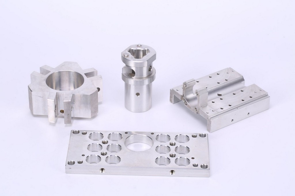 Aluminum die casting (16)